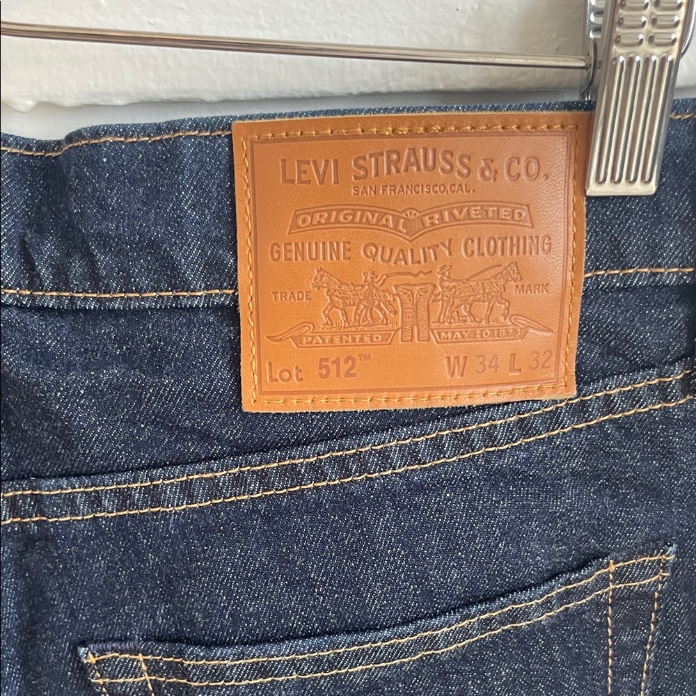 Levi’s Men's Dark Blue Jeans - Picture 4 of 9